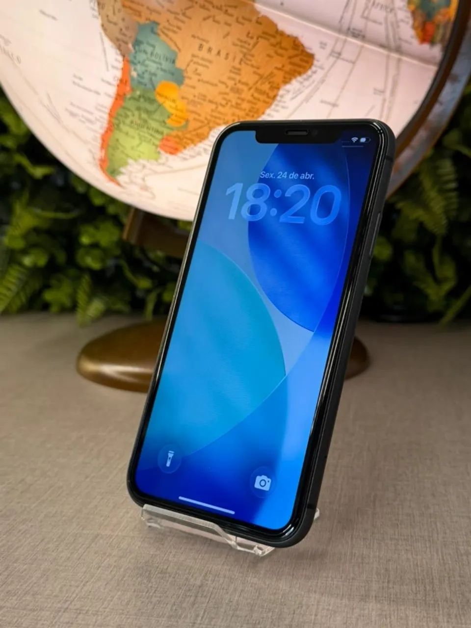 iPhone 11 64GB - Lindo demais, todo original - Até 18x - Foto 2