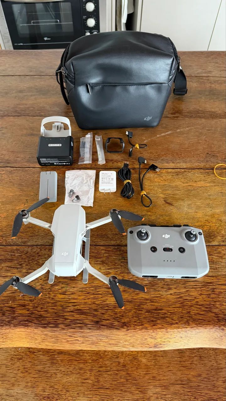 Vendo drone Dji Mine 2 com 2 baterias case original carregador original  - Foto 2
