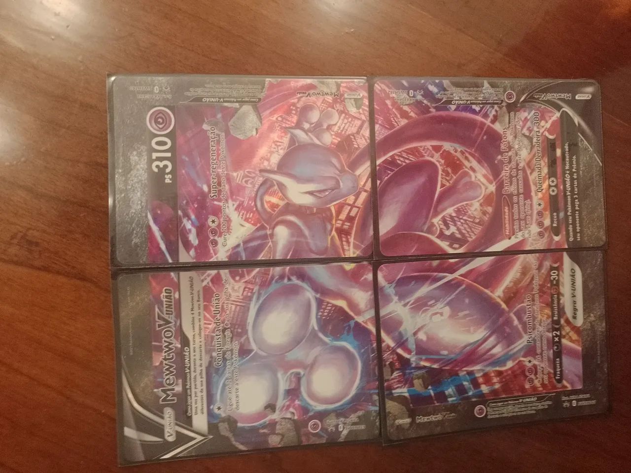 Mewtwo V união (NM)
