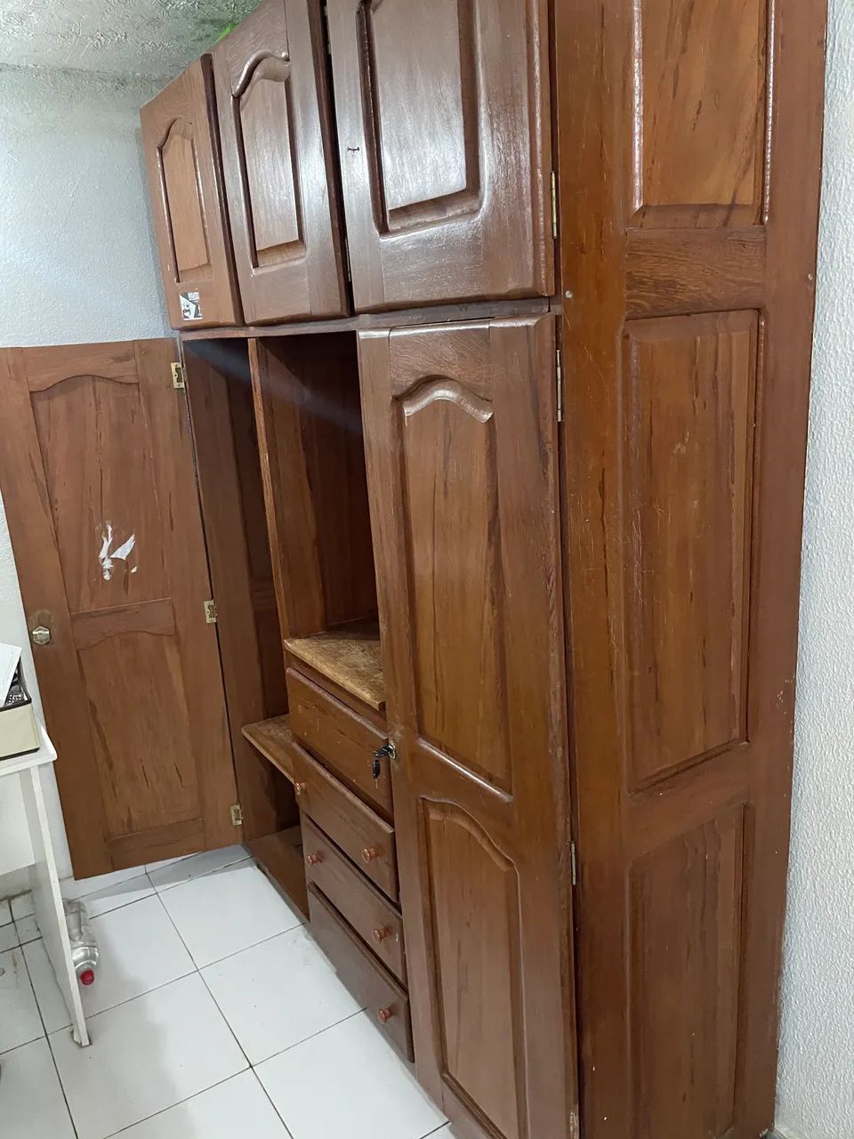 Guarda-Roupa de Madeira - Foto 4