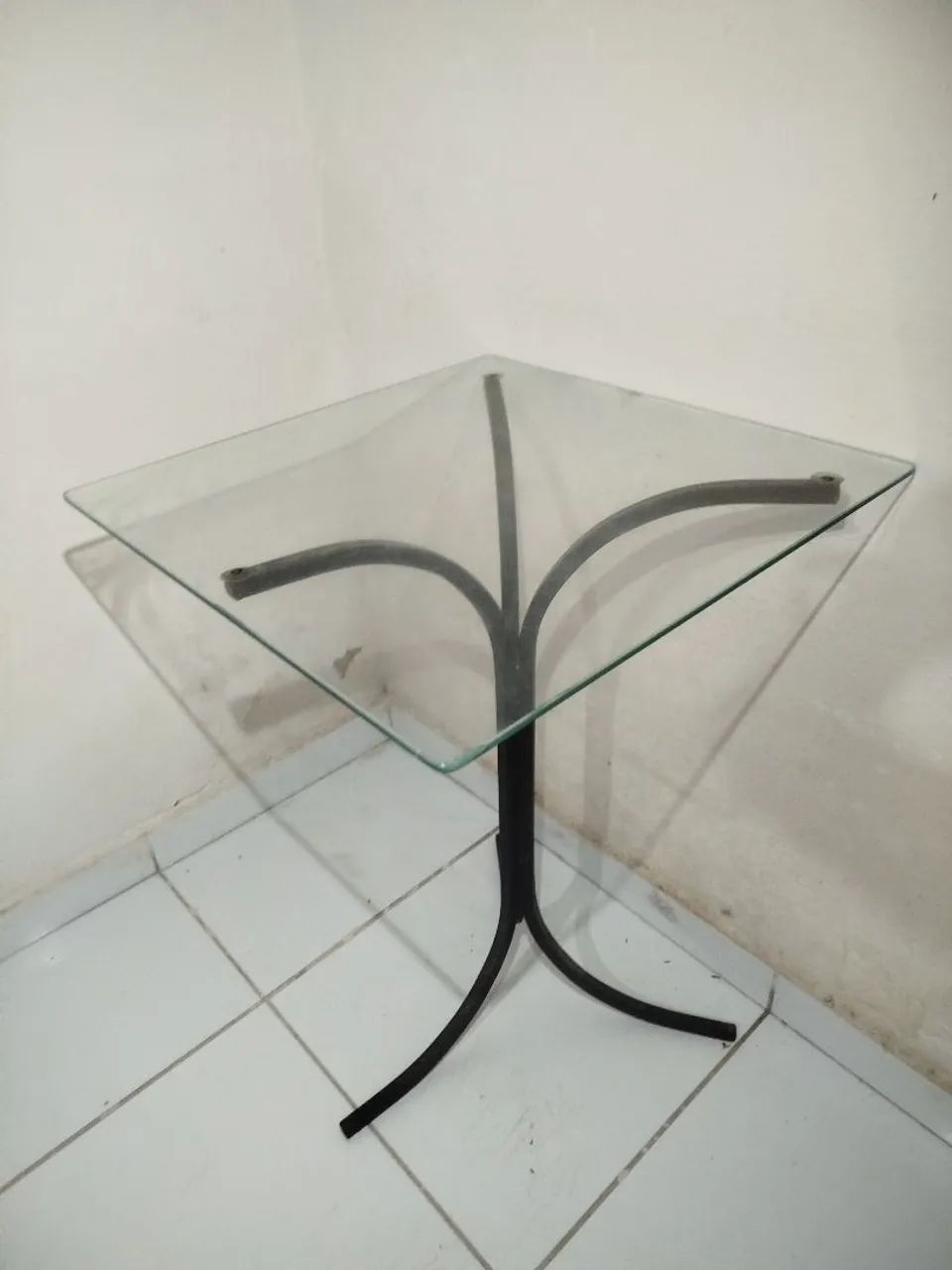 Mesa de vidro 50cm x 50cm  - Foto 4