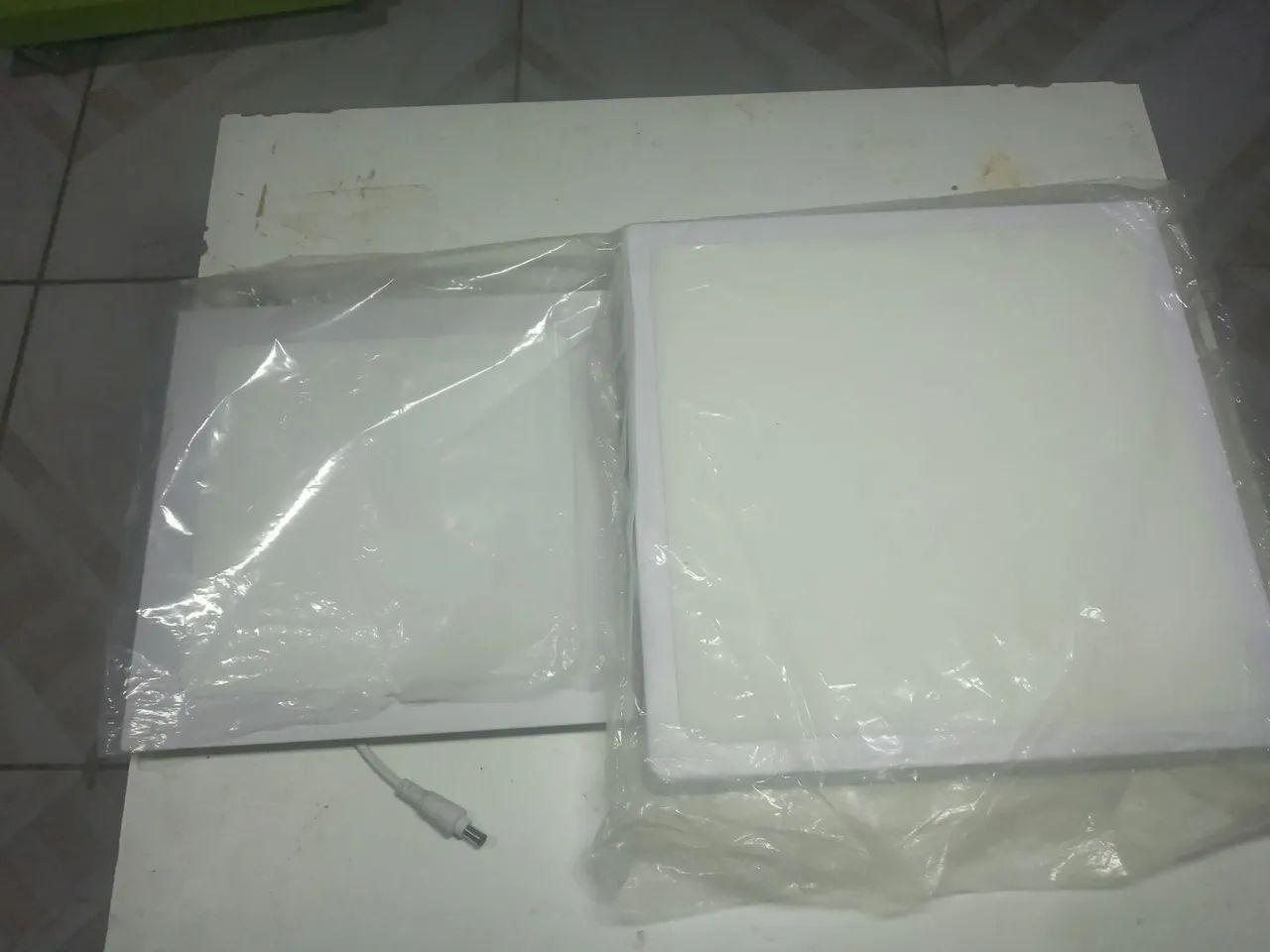 2 Luminárias 