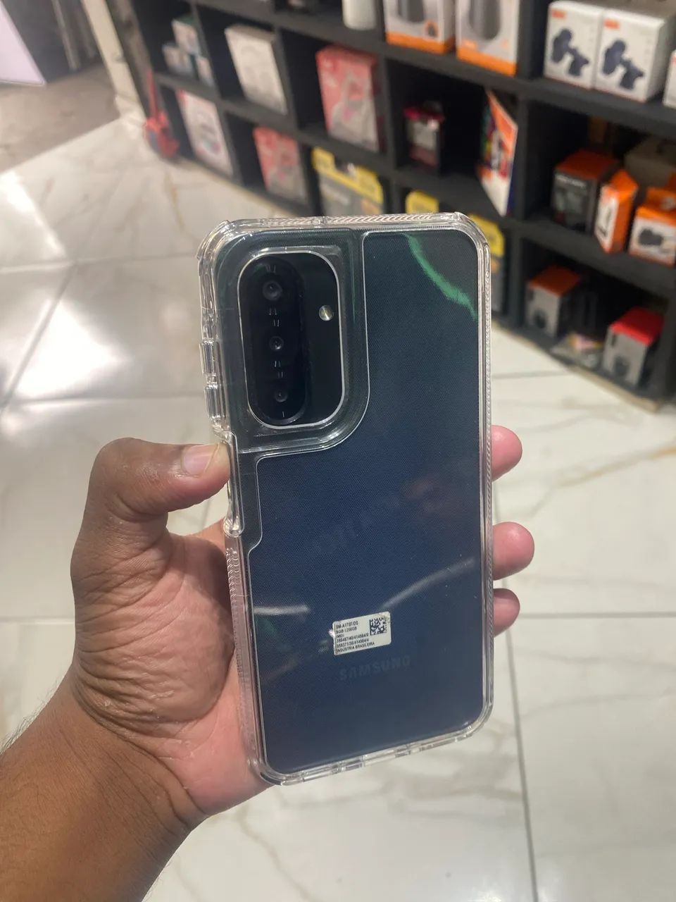 Samsung A17 256Gb/8RAM - Foto 2