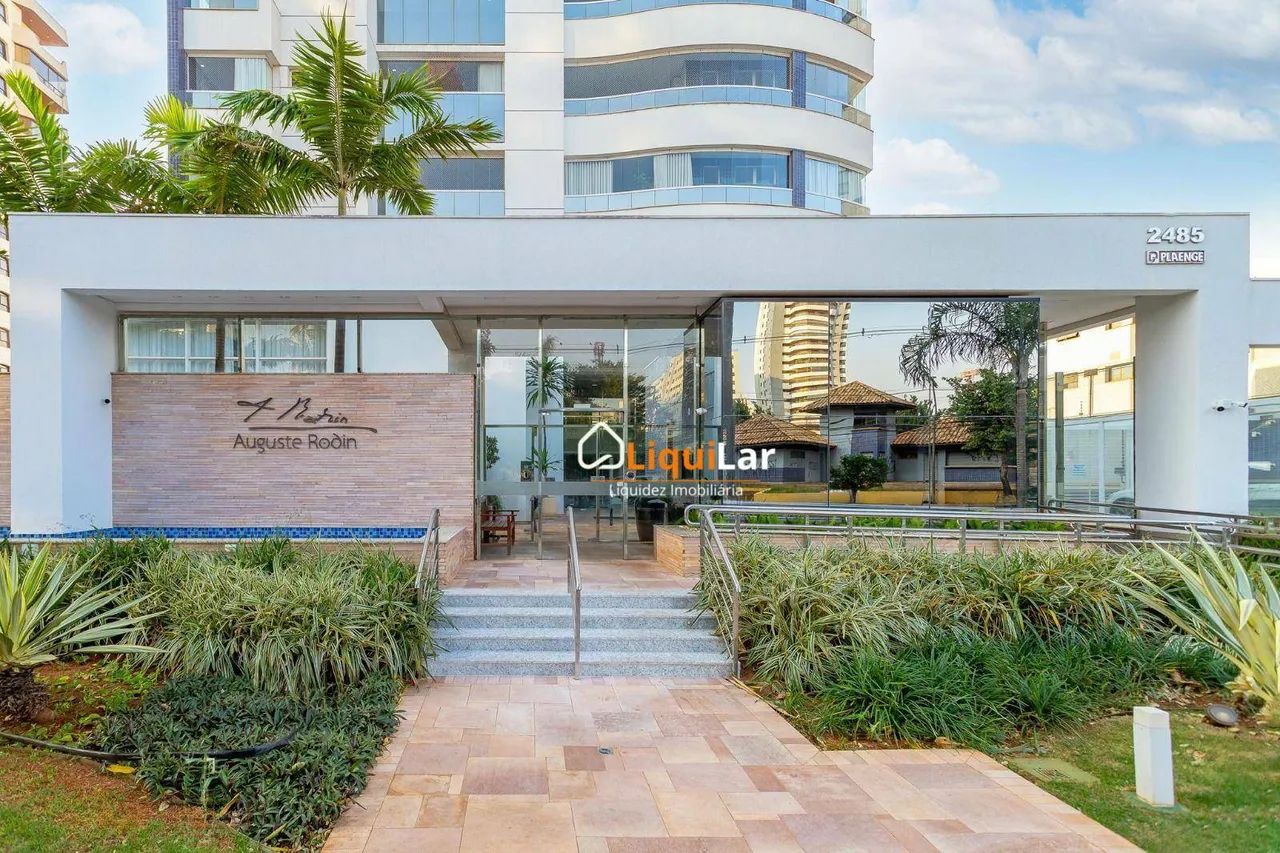 Apartamento à Venda no Edifício August Rodin com 221,14 m², 3 Suítes, Escritório e 3 Vagas