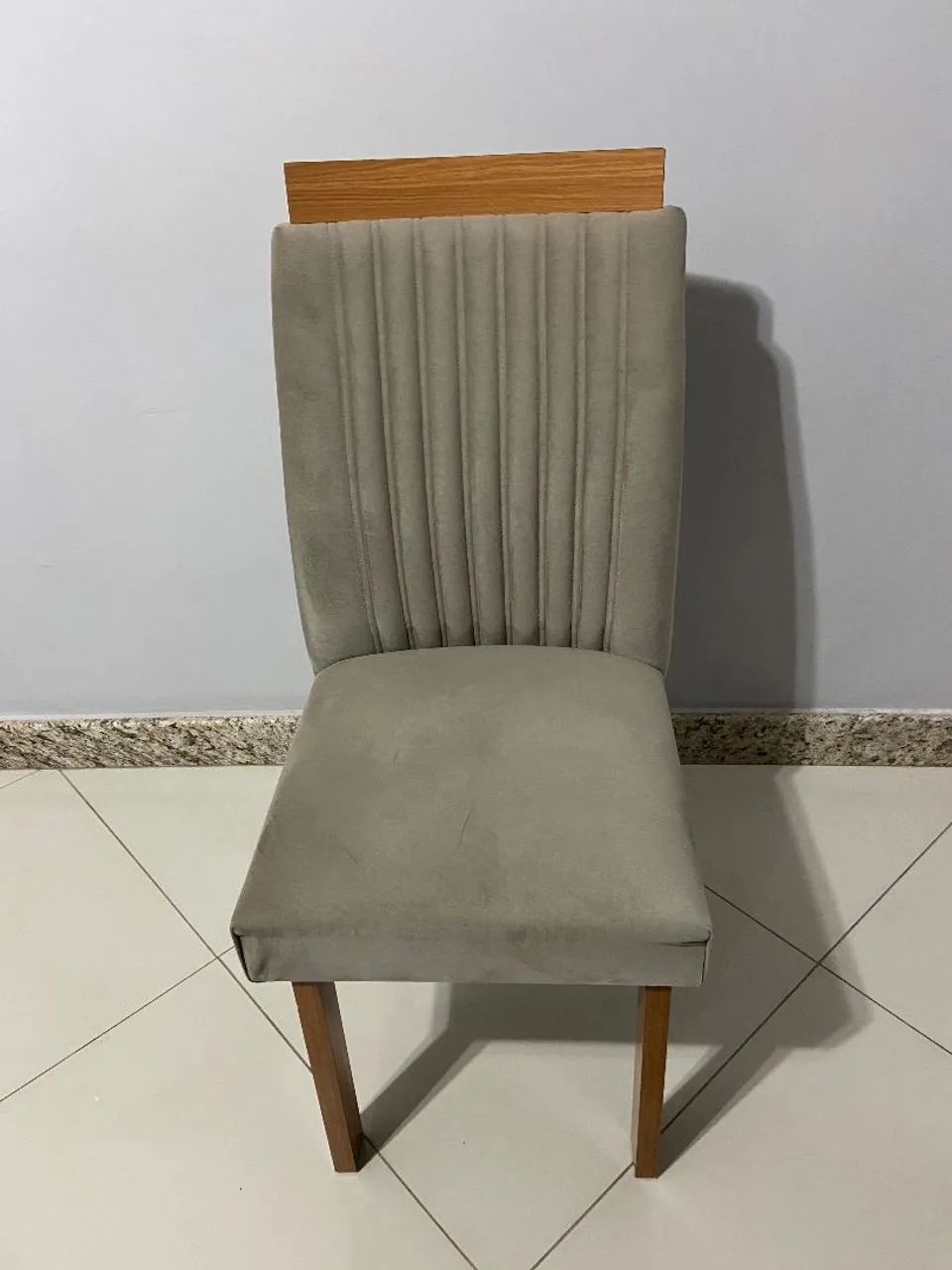 6 cadeiras de MDF