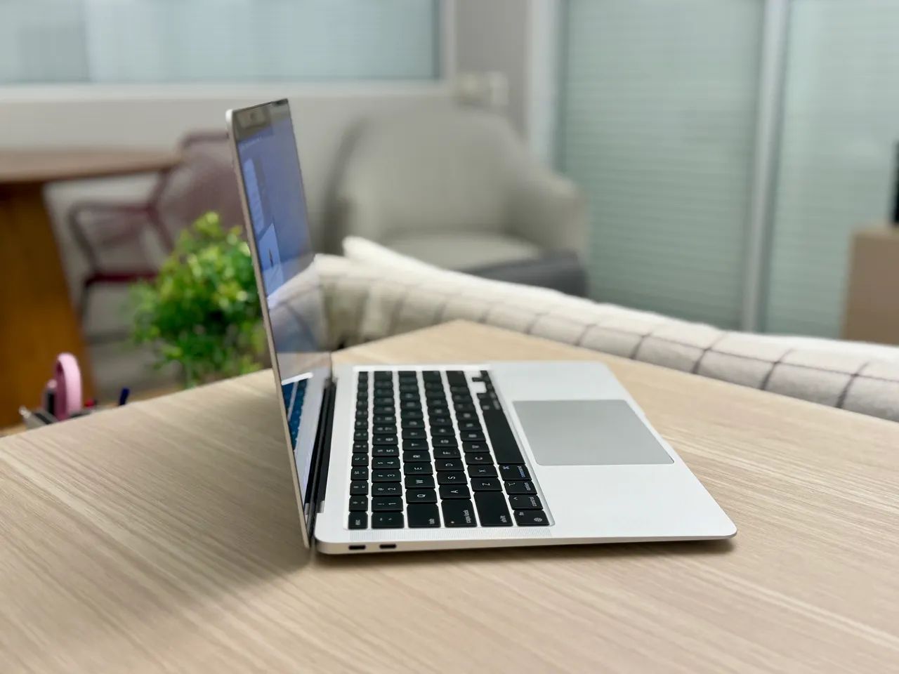 MacBook Air 13 Polegadas M1 8GB 256SSD - Seminovo - Notebooks