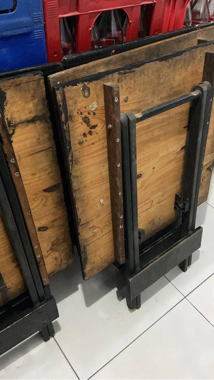 5 mesas e 20 cadeiras pra vender junto ou separado  - Foto 3