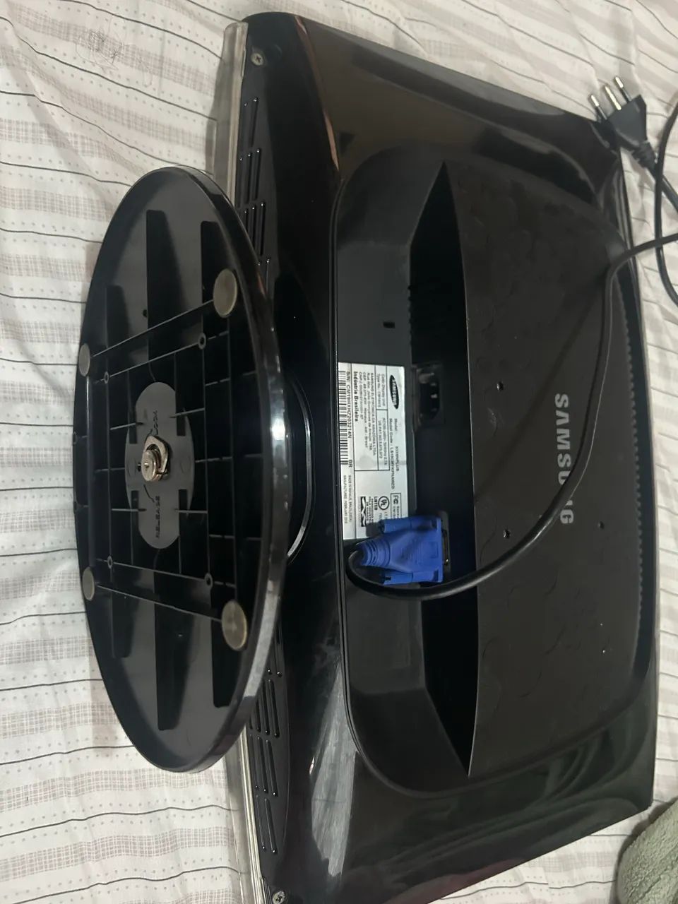 Monitor samsung 1360x768 - Foto 2