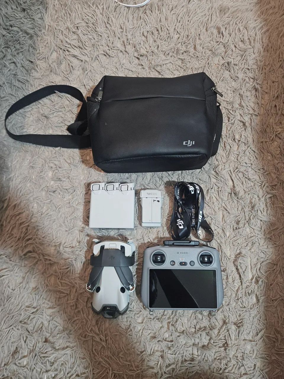 Dji Mini 4 pro + 5 baterias plus + RC2 + bag