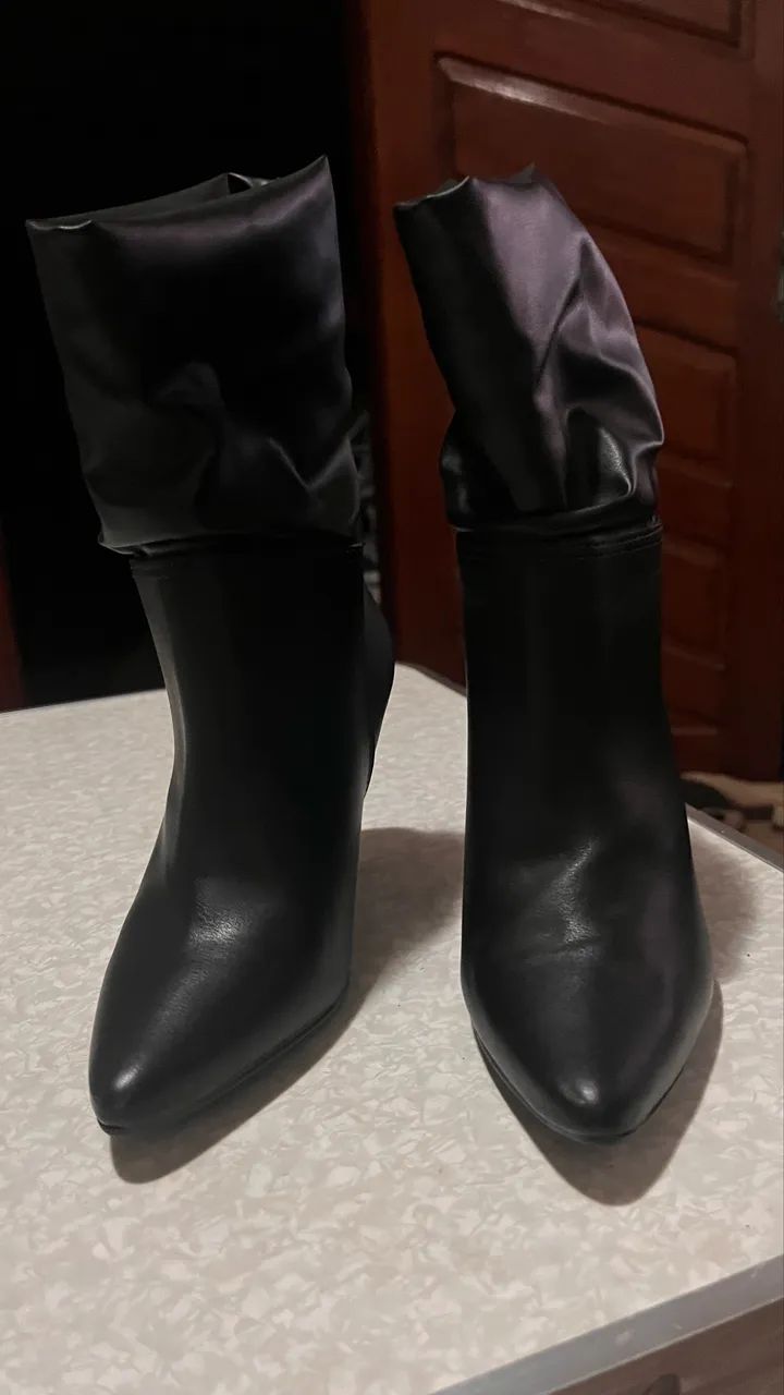 Bota de couro