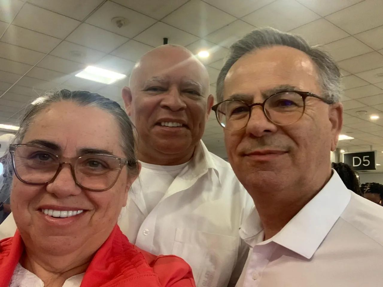 Violões,  consertos - Foto 2