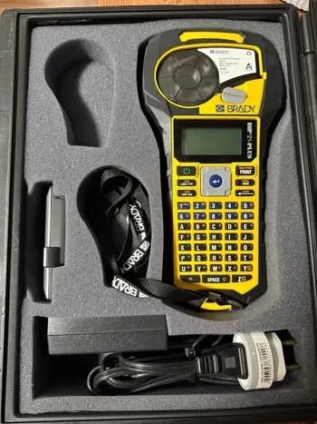 Etiquetadora Brady BMP21-PLUS