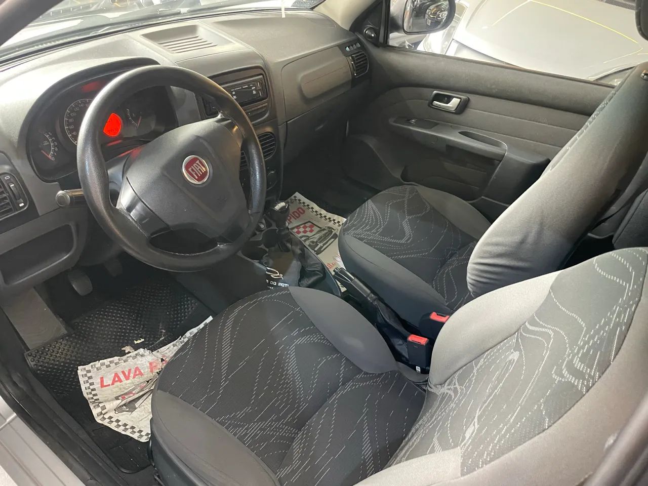 Fiat Strada Working Celeb.1.4 Fire Flex 8V CE 2015 - Foto 4