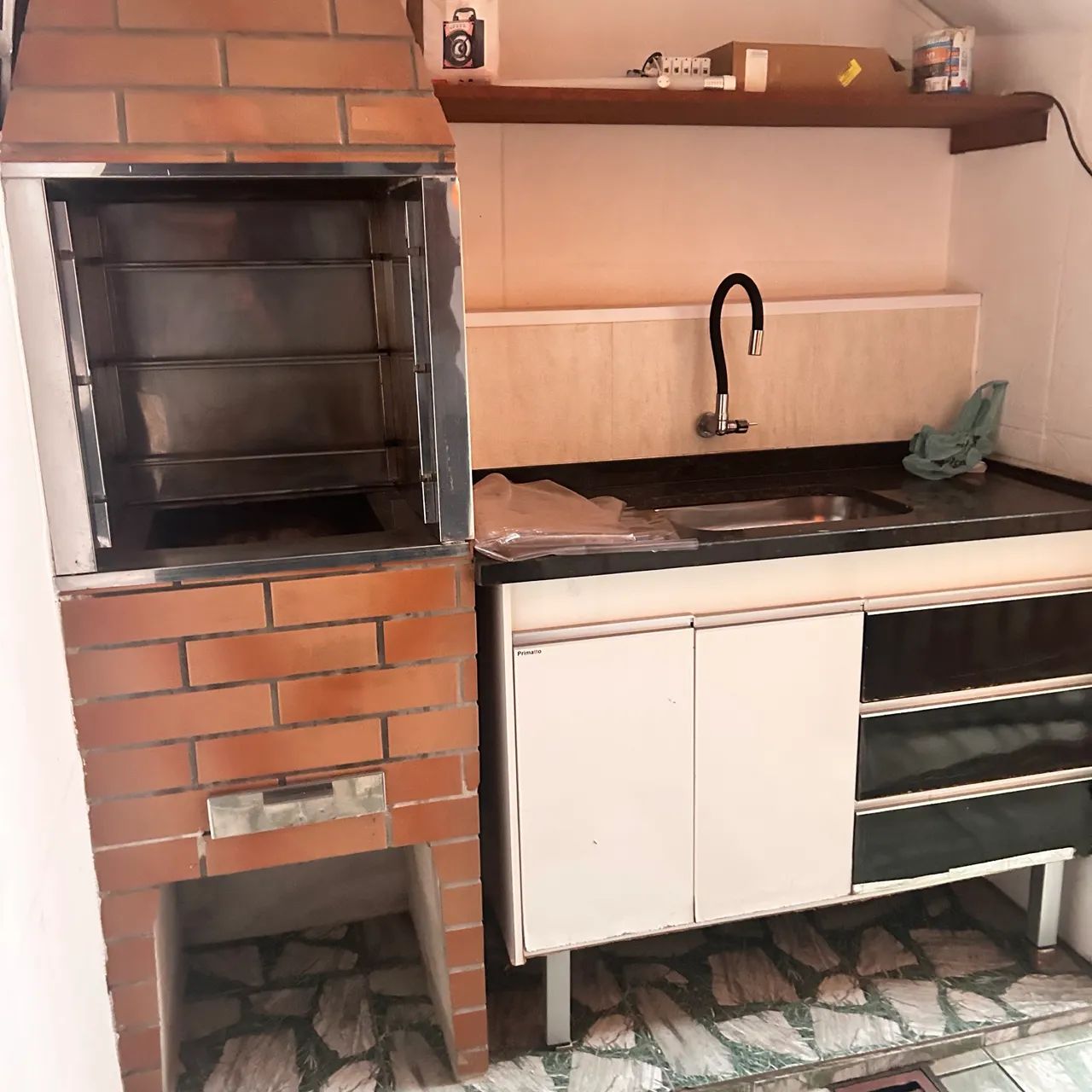 Casa na Carlos Gomes - 2 ou 3 quartos + 3 wc pode ser comercial