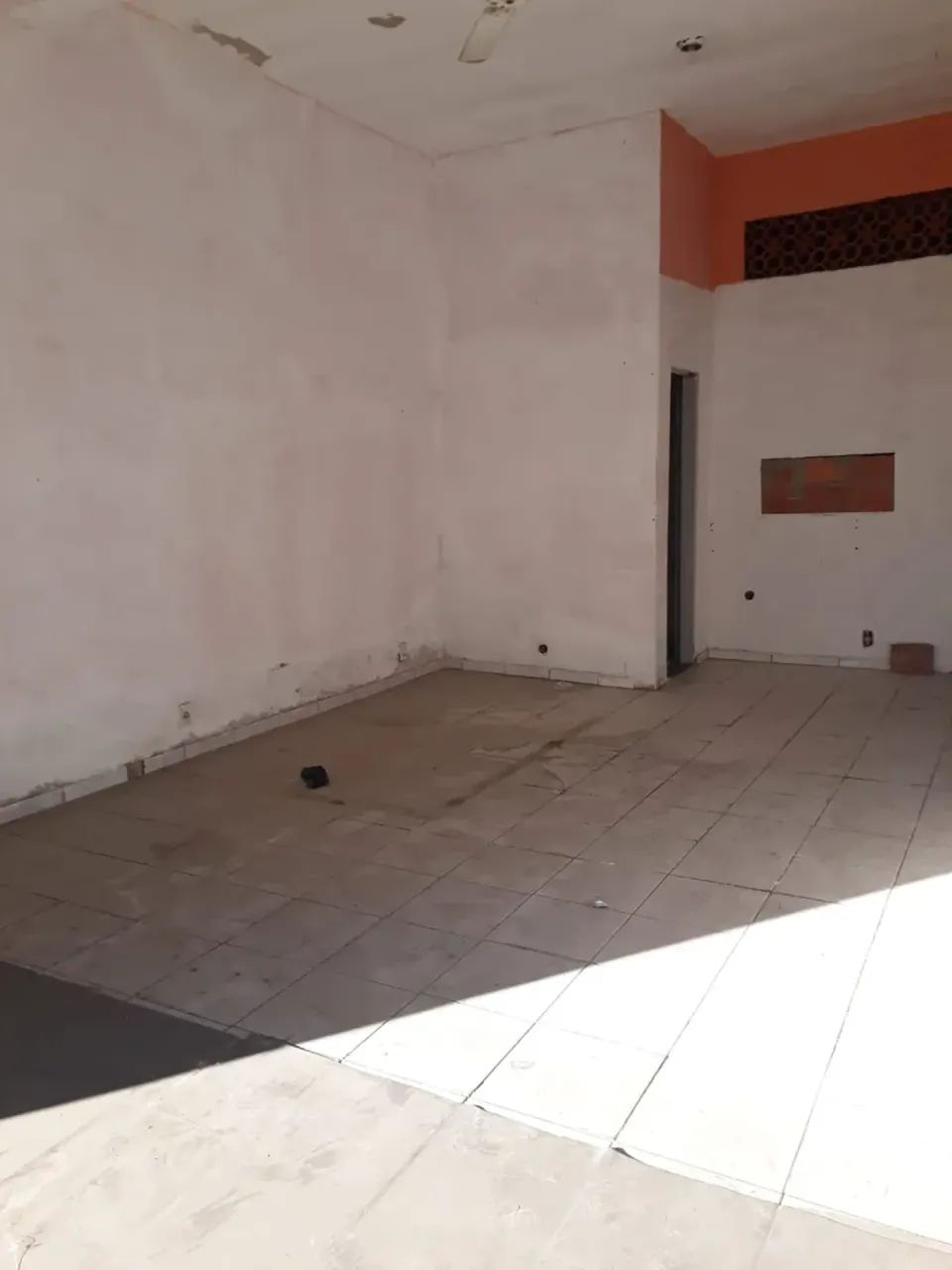 LOJA COMERCIAL CENTRO JACONE RUA 96 - 50M2 Saquarema - RJ - Foto 3