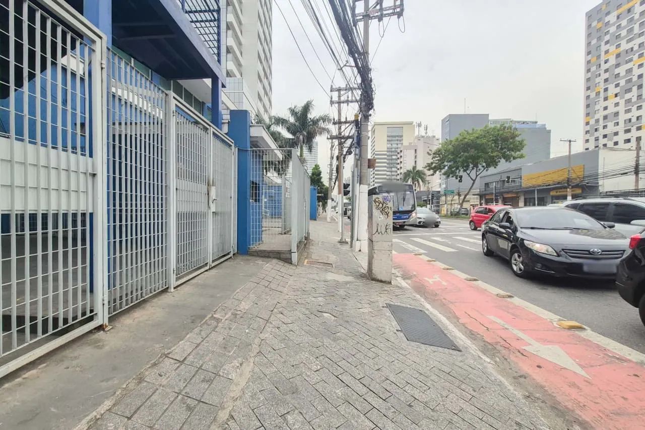 Prédio comercial na Avenida Marquês de São Vicente, 600  3300 m² - Foto 2