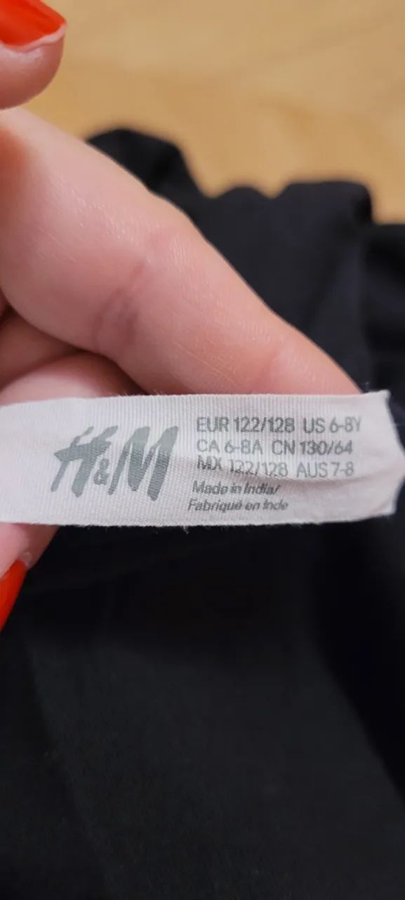 Vestido H&M tamanho 6 a 8 anos.  - Foto 5