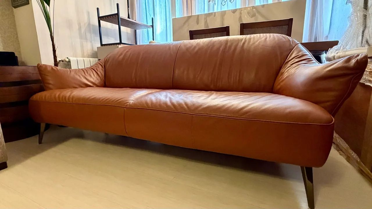 Sofá Natuzzi em couro 2,11 m - Foto 3