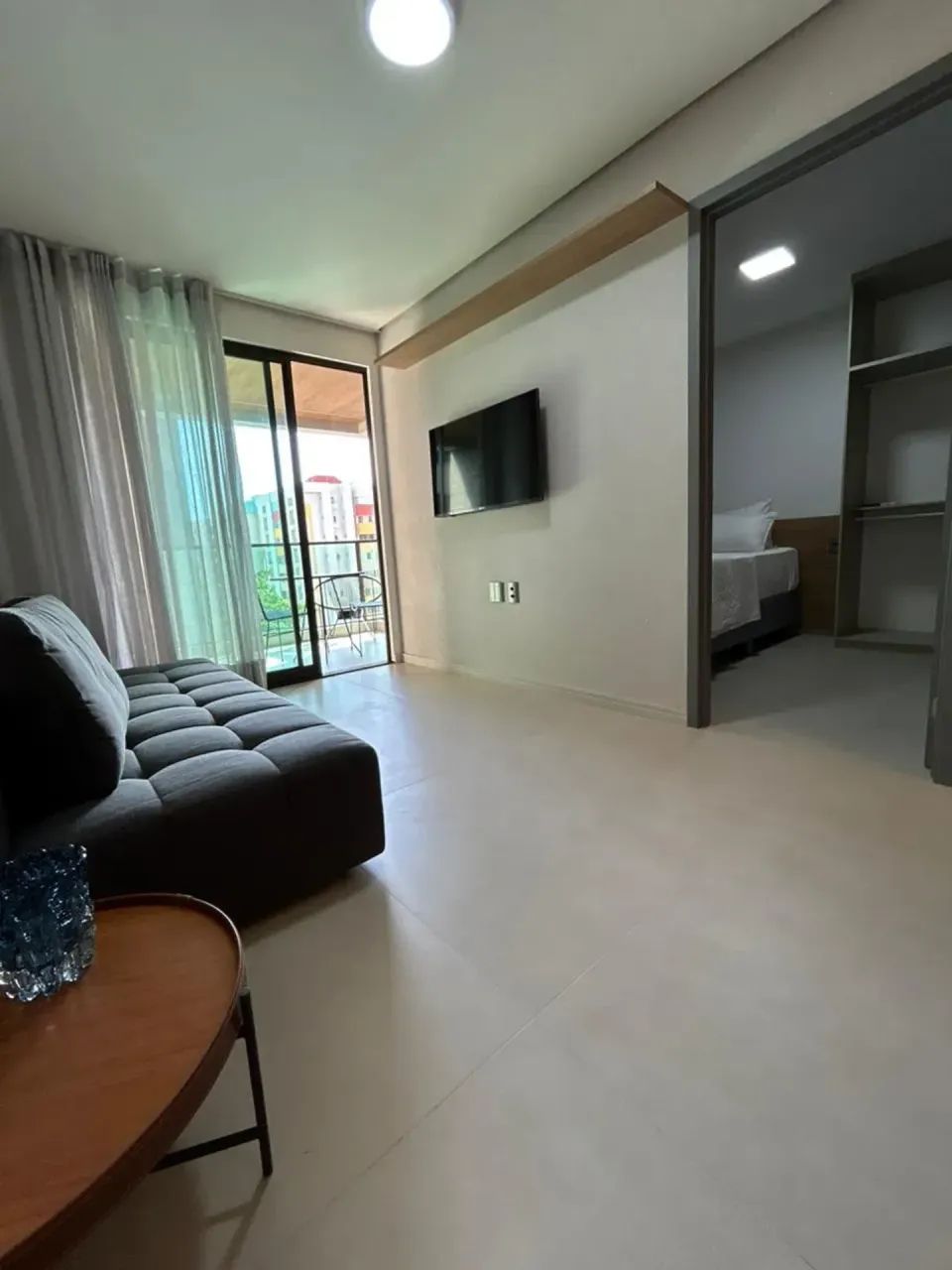 Alugo quarto e sala moniliado no Edf. Wish