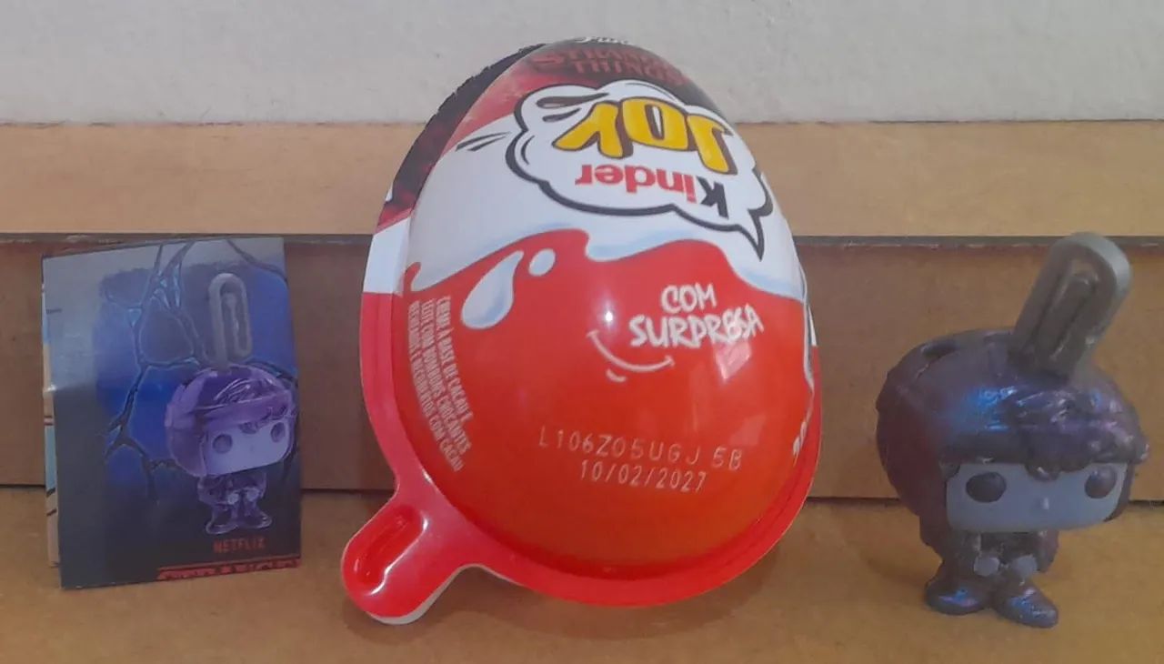 Kinder Joy Stranger Things Dustin Invertido.