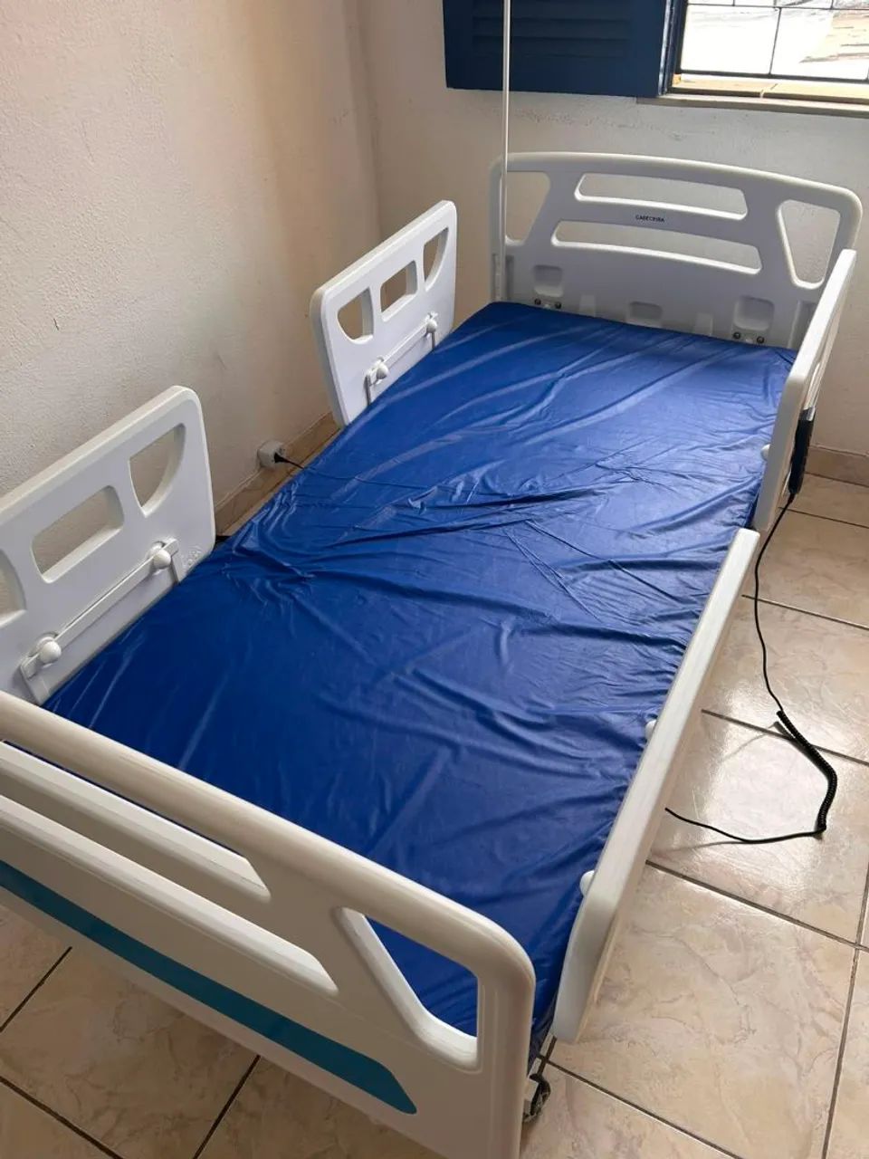 Cama Hospitalar Elétrica - Seminova - Foto 4
