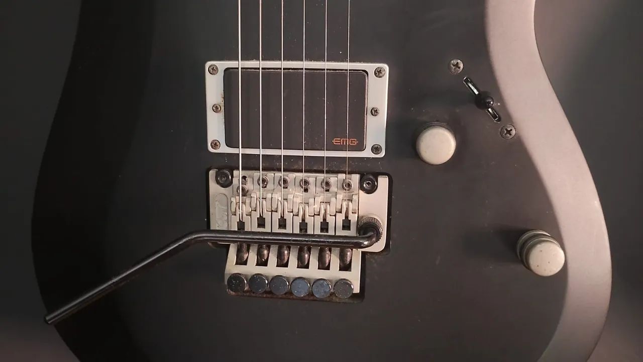 Guitarra Cort EVL X6 - Foto 5