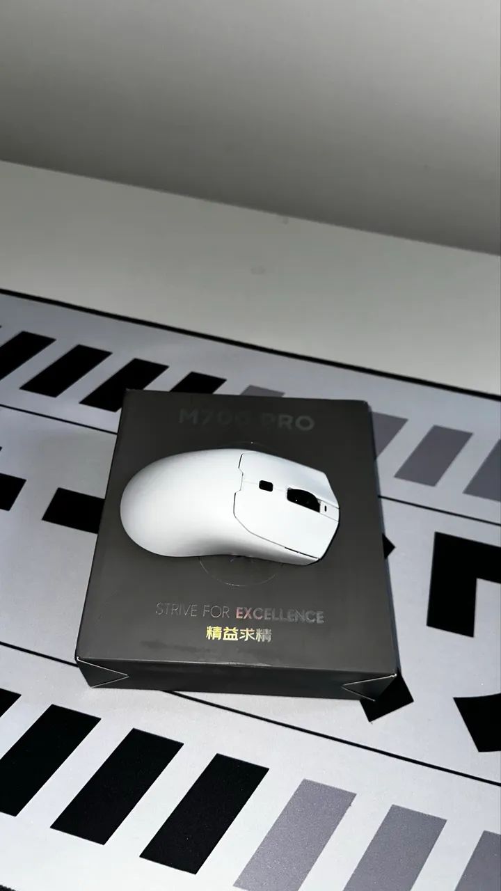 Delux M700 PRO sensor PAW3395