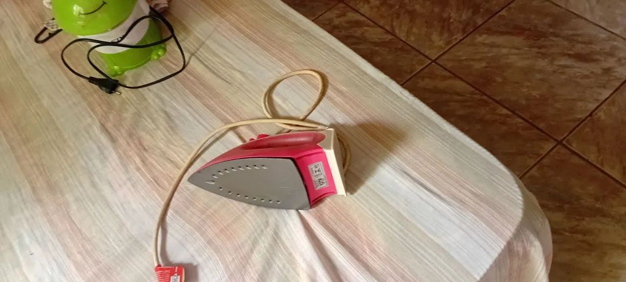 Ferro de passar a vapor! - Foto 2