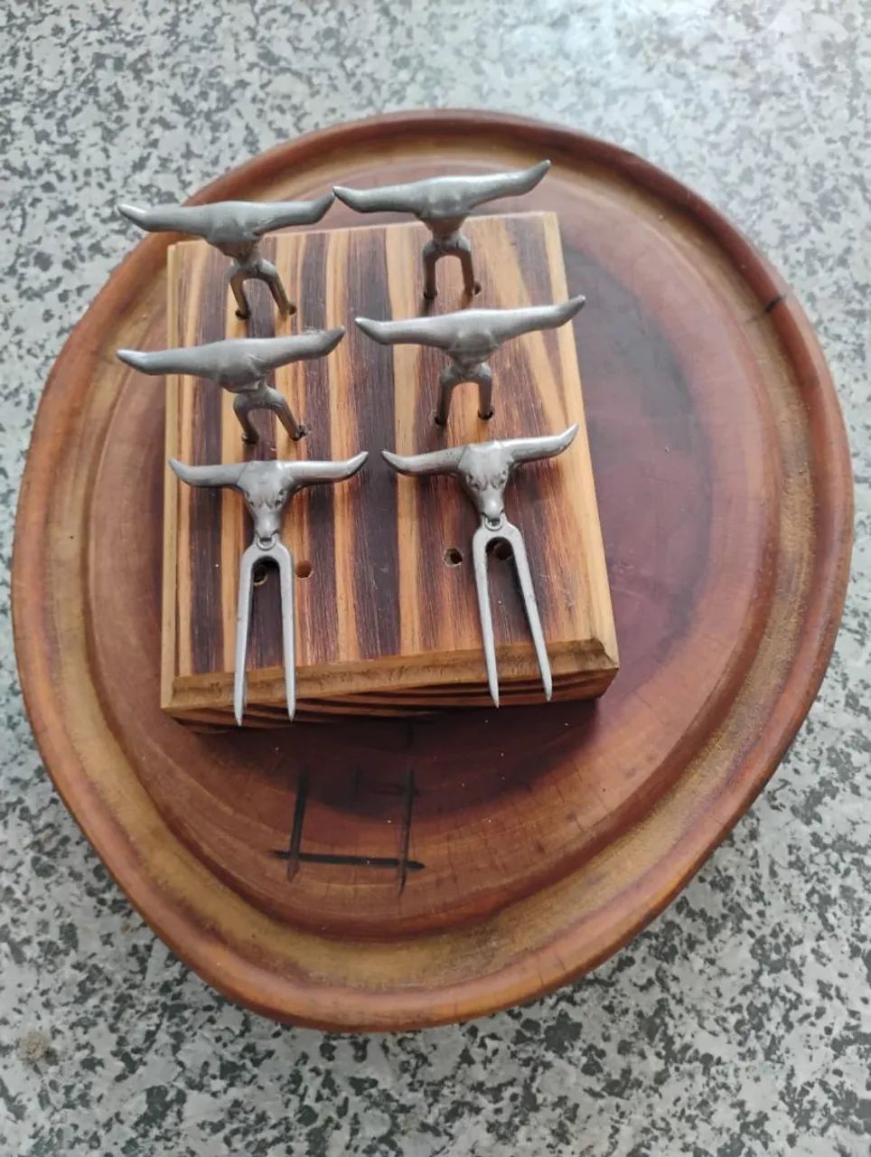 Garras de uso e tridente para churrasco.  - Foto 5