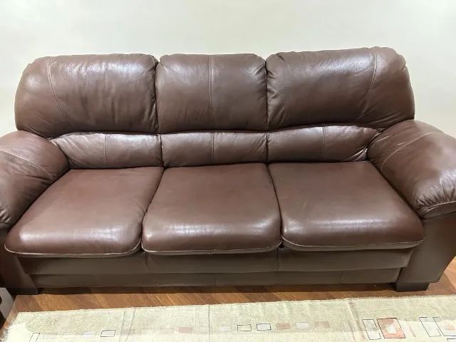 Jogo de Sofa de Couro Legitimo Ravena 3 e 2 Lugares Caramelo 2022