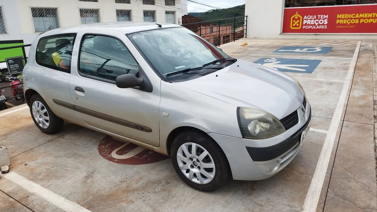 Renault Clio Clio Authentique 1.0 8V 3p 2004