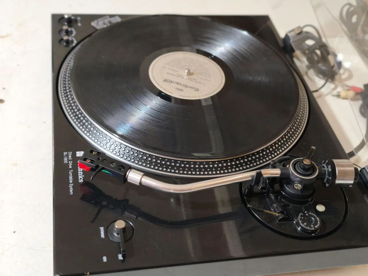 Toca discos Techics SL1800 - Foto 2