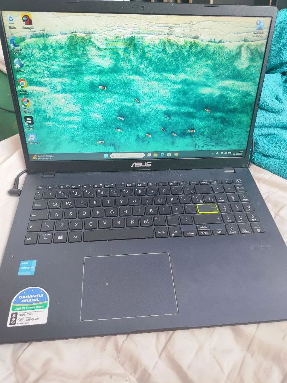 Vendo Notebook ASUS VivoBook