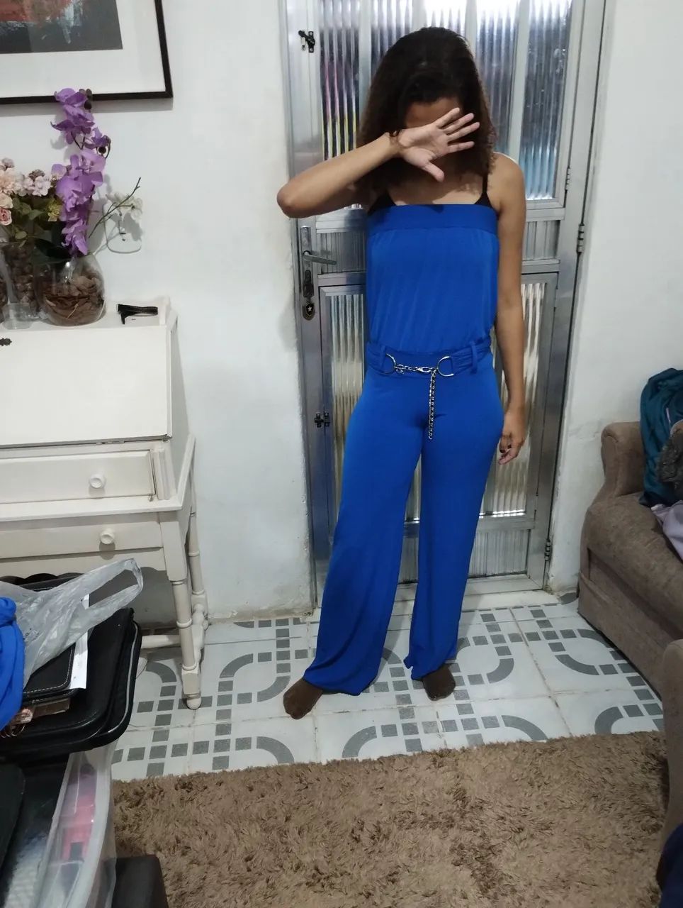 Macarrão azul com top e cinto - Foto 3