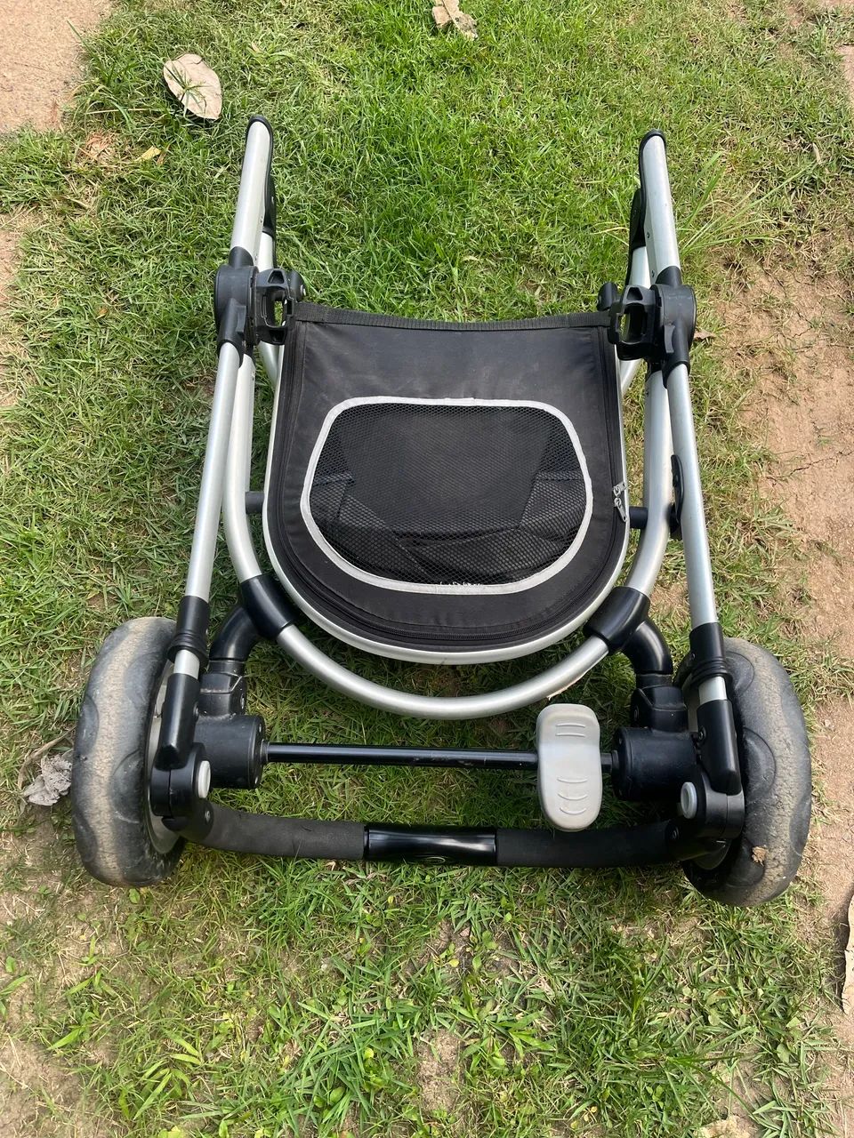 Carrinho de bebê + conforto 3 rodas - Foto 4