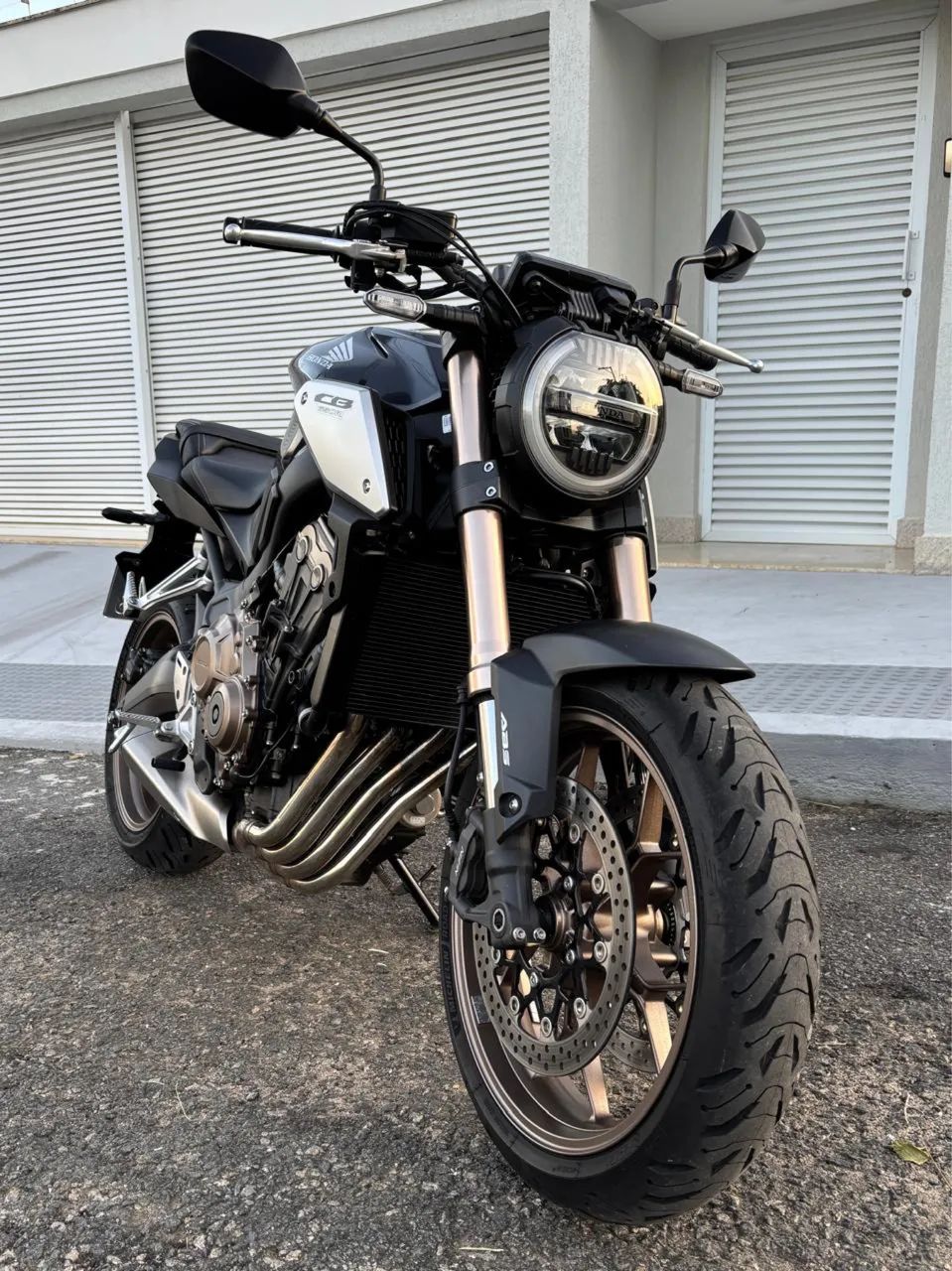 Cb650r  impecável só andar  - Foto 4