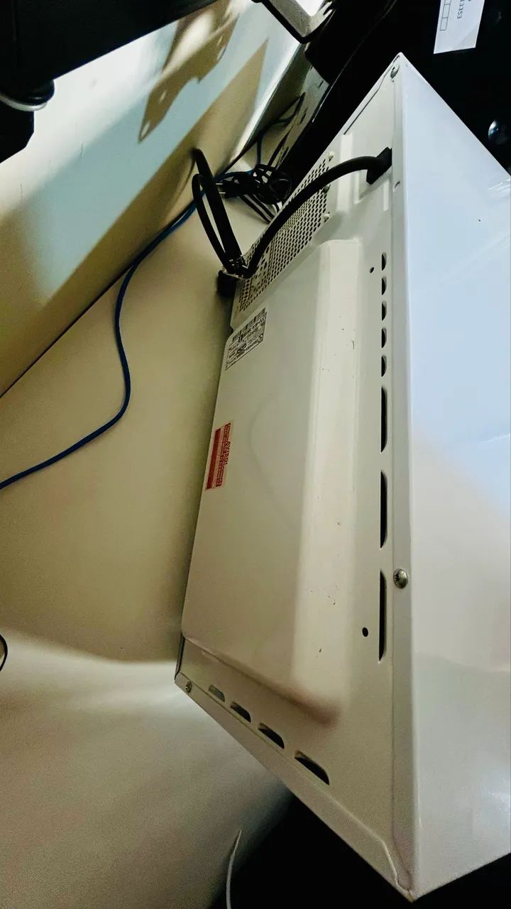 Vendo Microondas Electrolux 34L branco em perfeito funcionamento  - Foto 5