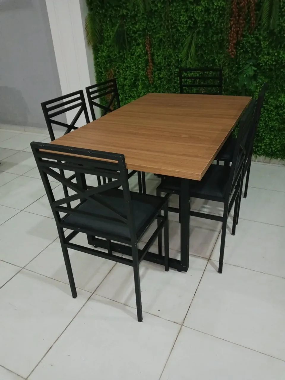 Jogo mesa e cadeiras