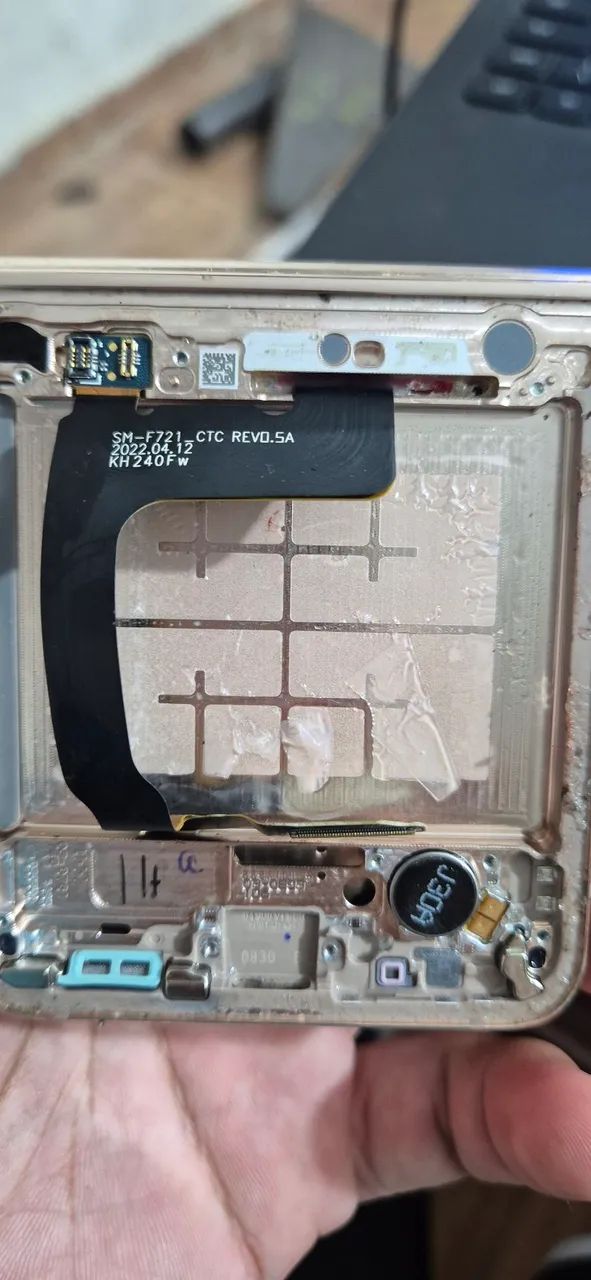 Aro galaxy Z flip 4  - Foto 4