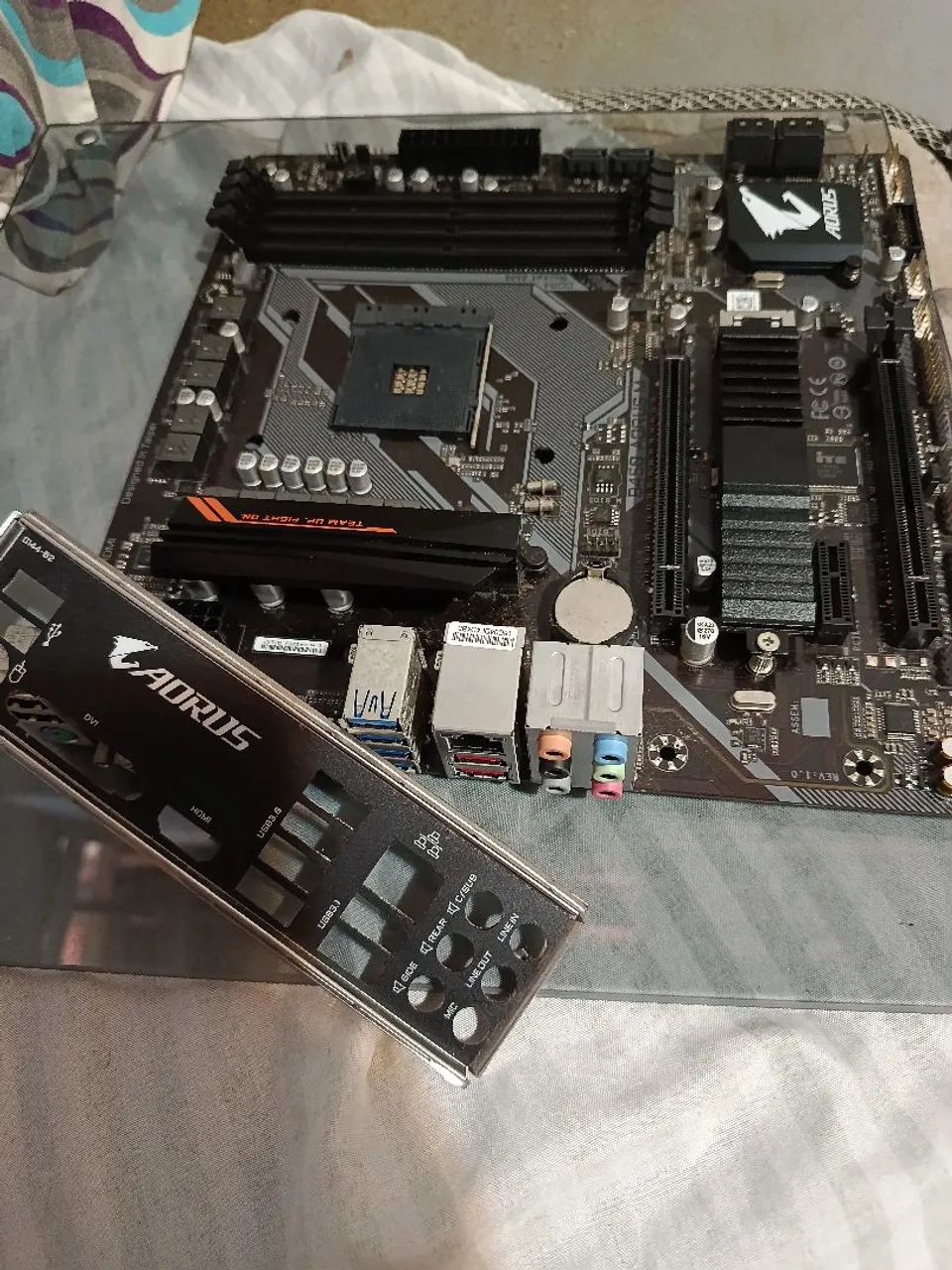 PLACA MAE AORUS B450M 