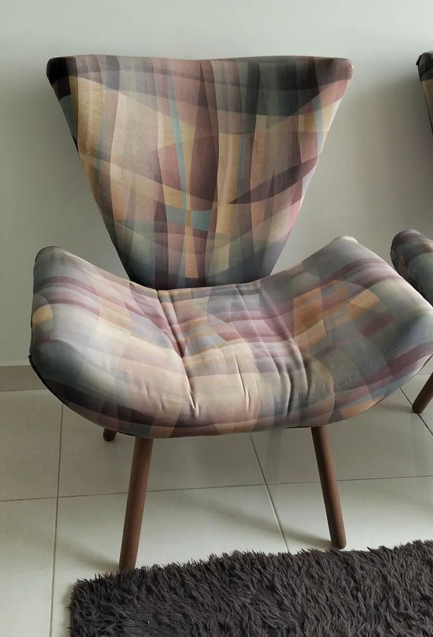 Vende- se Duas Poltronas  - Foto 2