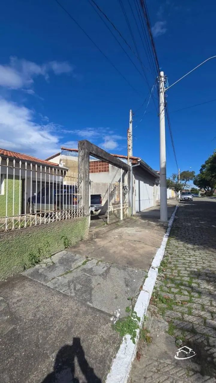 Casa próximo a FACIC em Cruzeiro à Venda