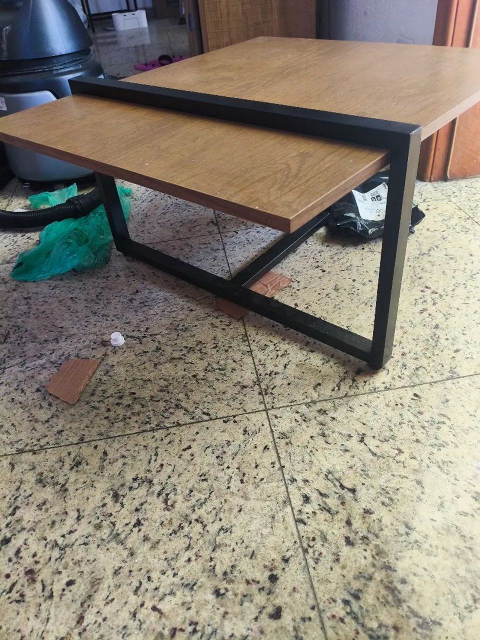 Mesa de centro moderna estilo industrial - Foto 2