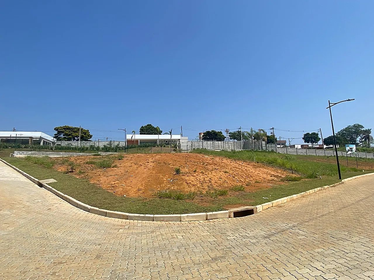 Lote / Terreno - Aeroporto