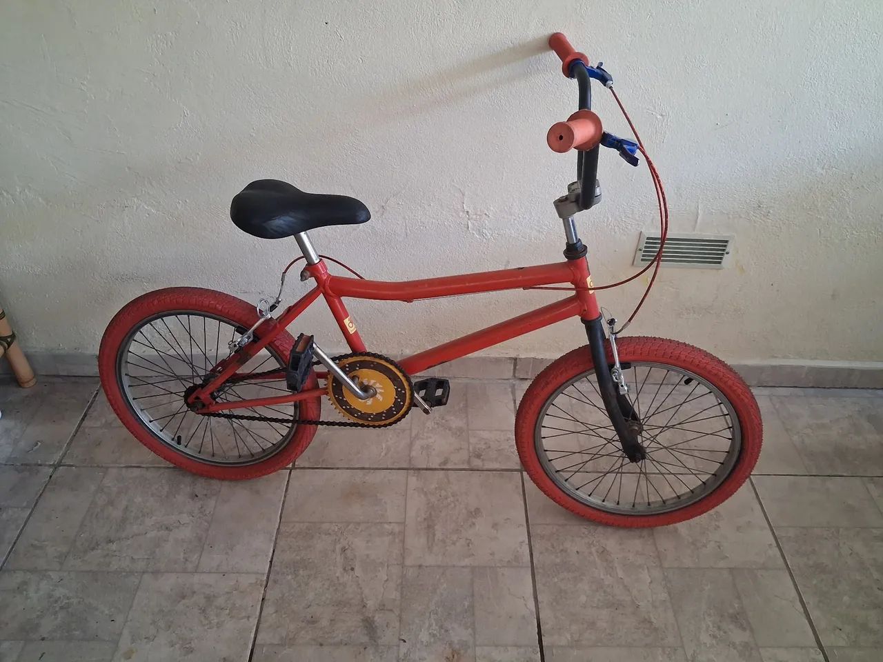 Bmx boa com peças legais 
