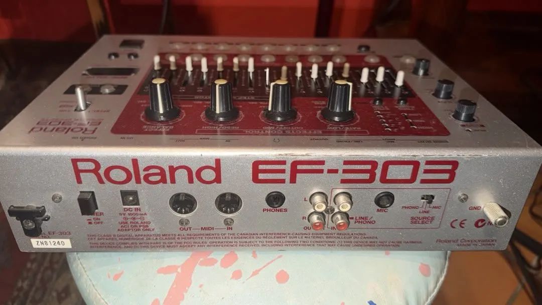 Roland EF-303 - Foto 2