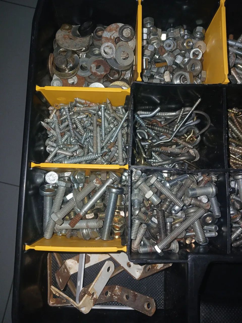 Diversos parafusos  - Foto 4
