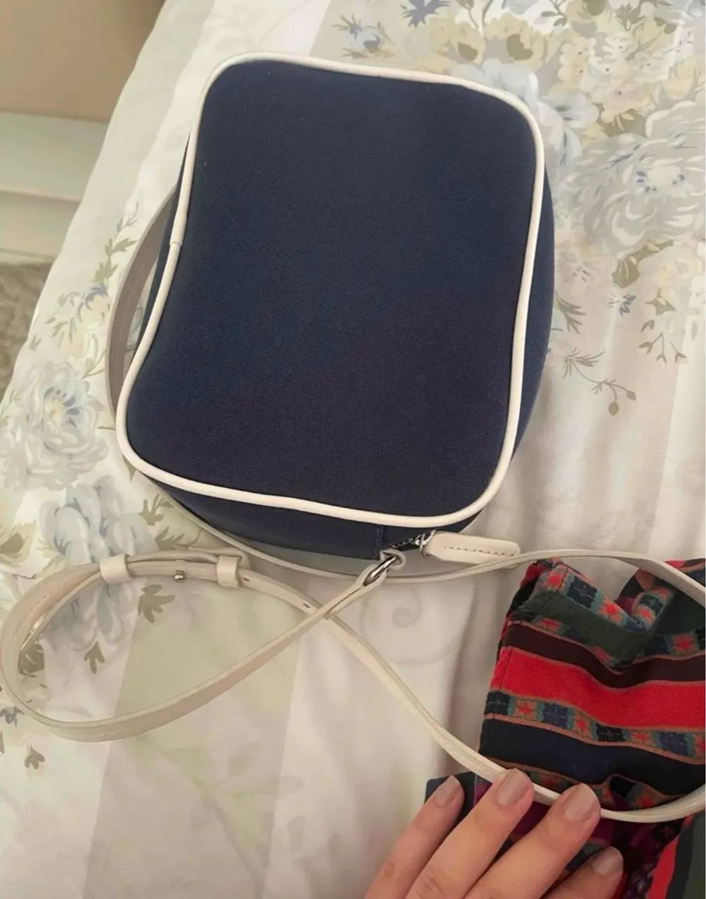 Bolsa Schutz azul  - Foto 4