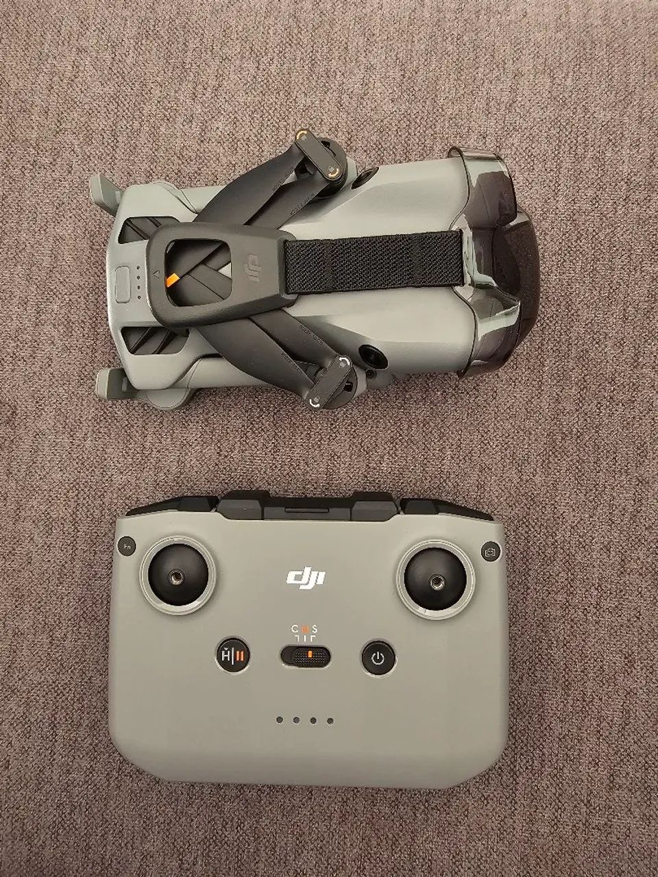 Kit Drone DJI Mini 5 Pro com controle e bateria  - Foto 2