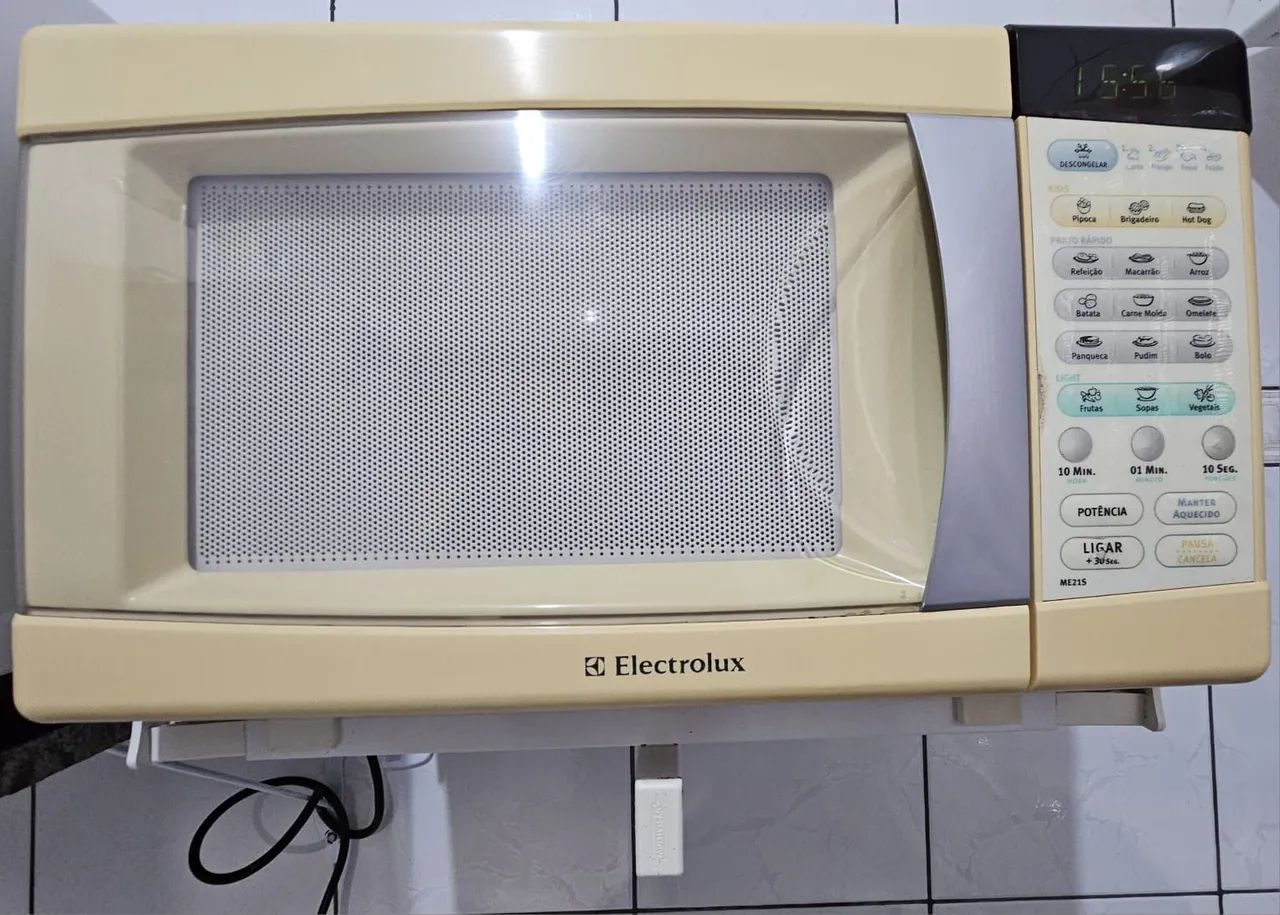 Microondas 21 litros mais suporte de parede. - Foto 4